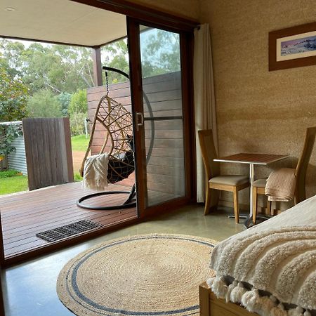 Grape Juice Retreat Rustic Romantic Gateway 5Mins To Beaches & Town Margaret River Bagian luar foto