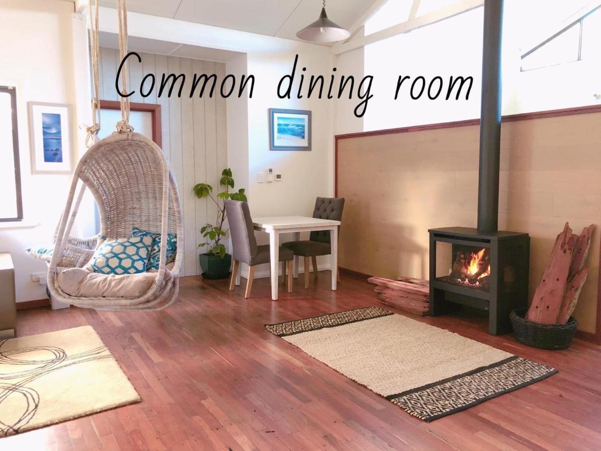 Grape Juice Retreat Rustic Romantic Gateway 5Mins To Beaches & Town Margaret River Bagian luar foto