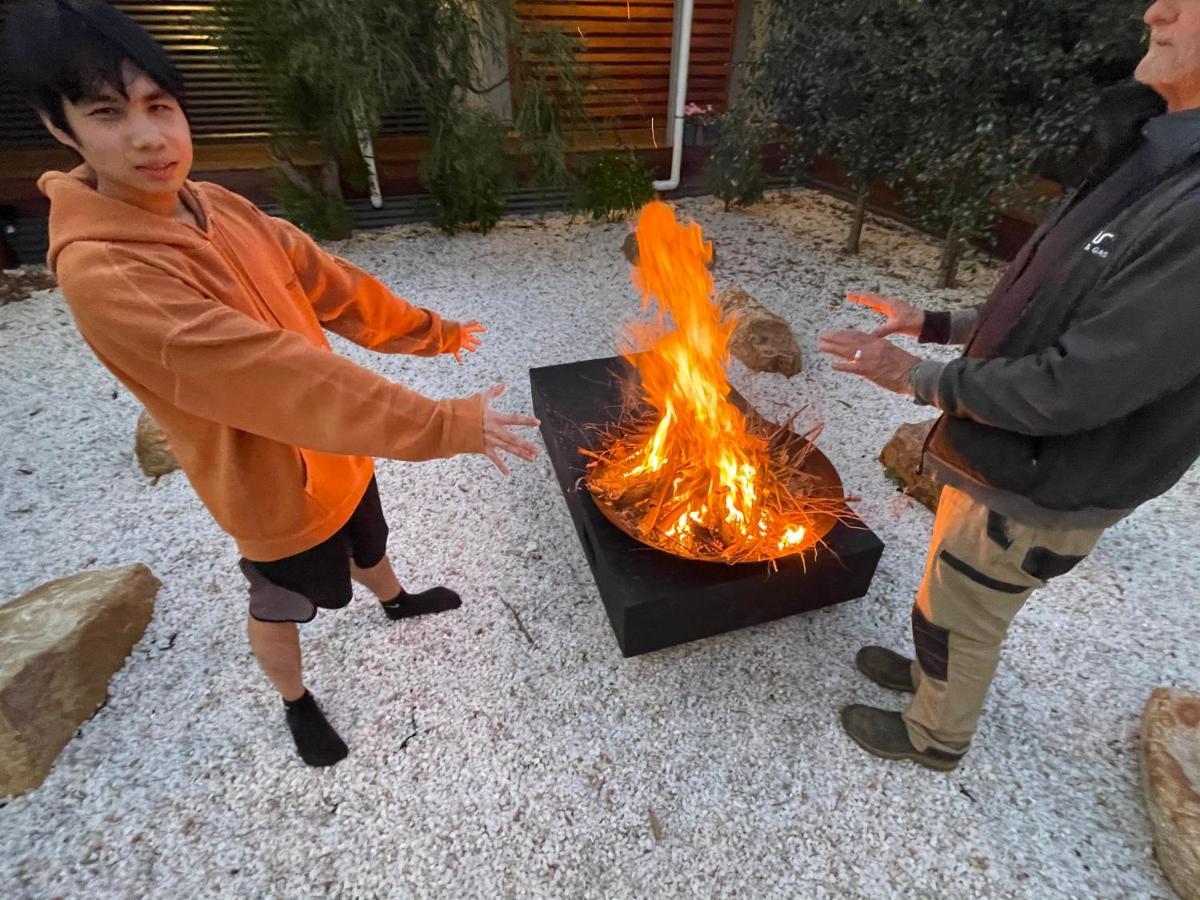 Grape Juice Retreat Rustic Romantic Gateway 5Mins To Beaches & Town Margaret River Bagian luar foto