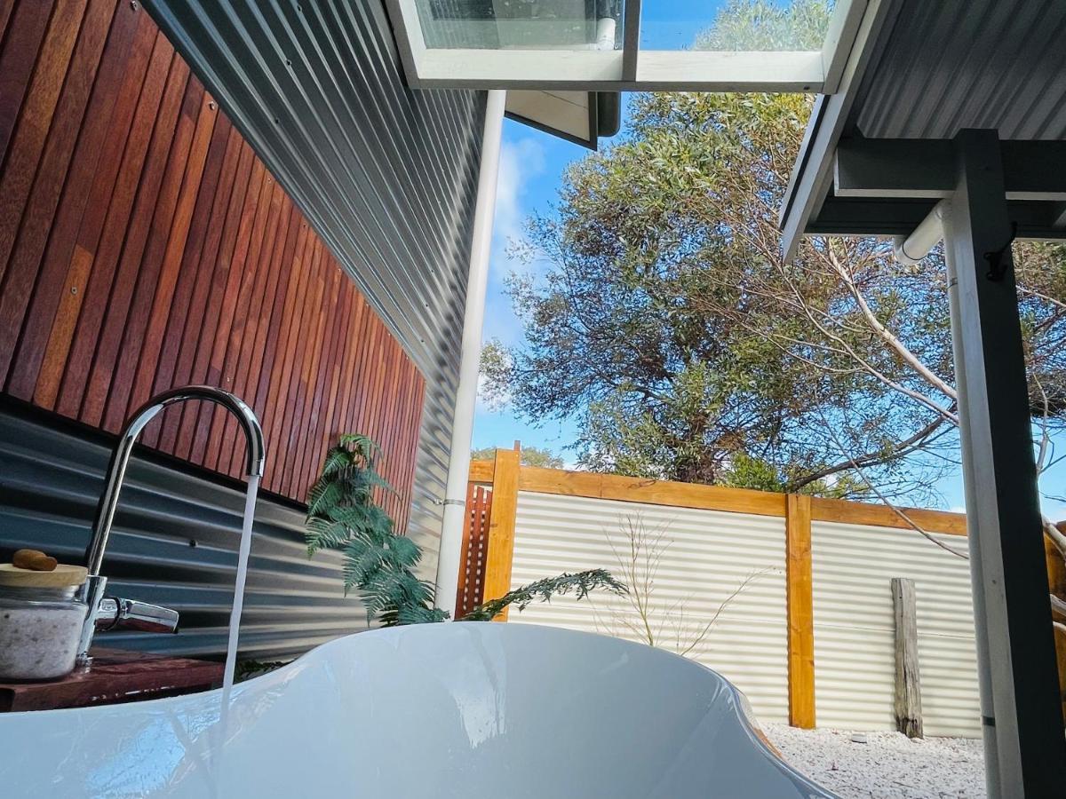 Grape Juice Retreat Rustic Romantic Gateway 5Mins To Beaches & Town Margaret River Bagian luar foto