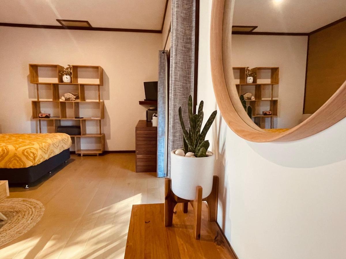 Grape Juice Retreat Rustic Romantic Gateway 5Mins To Beaches & Town Margaret River Bagian luar foto