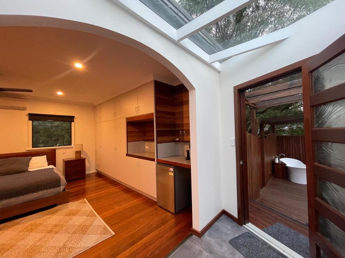 Grape Juice Retreat Rustic Romantic Gateway 5Mins To Beaches & Town Margaret River Bagian luar foto